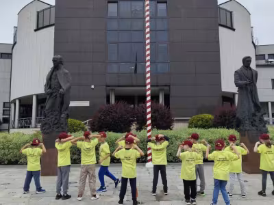 Pierwszoklasiści w świecie nauki